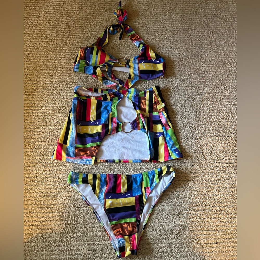 Colorful Geometric Bikini Set - Picture 2 of 6